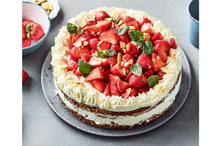 EDEKA Sven Krause, EDEKA Krause, Fehmarn, Blog, Erdbeerjubeltortenanlass, Marktneueröffnung, Neueröffnung, Erdbeeren, Erdbeertorte