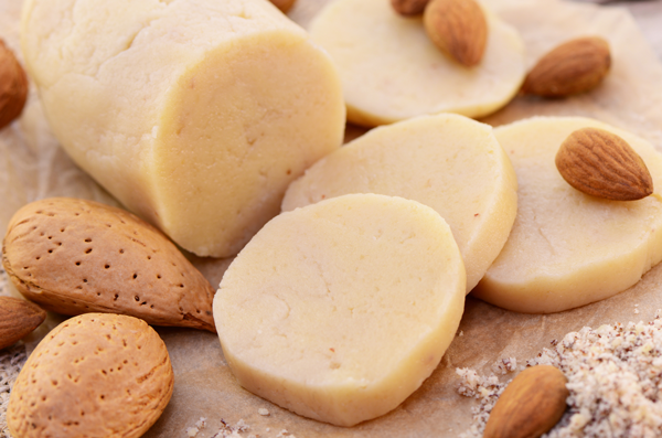 EDEKA Sven Krause, Fehmarn, Blog, Marzipan, Marzipankugeln, Marzipanbrot, Weihnachten, Süßigkeiten